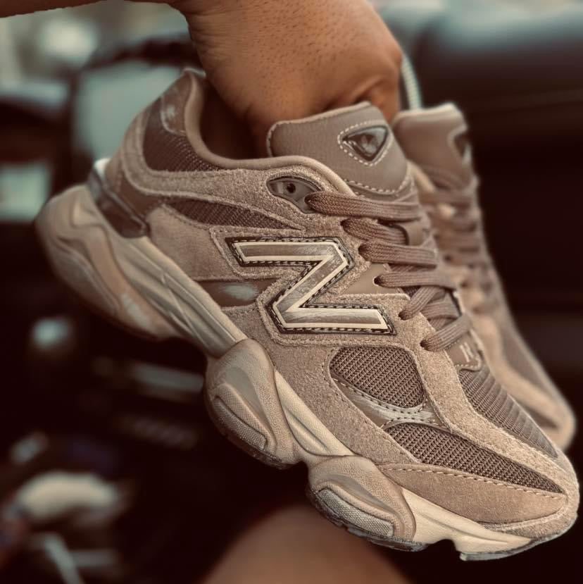 New Balance 9060